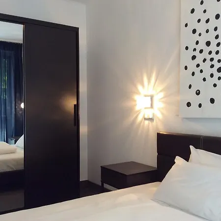 Hotell Hotel52 3*