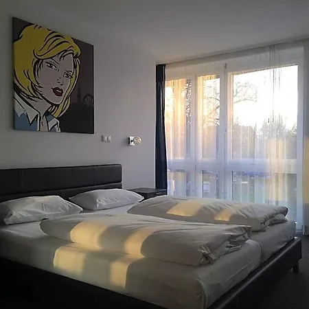 Hotel52 3*
