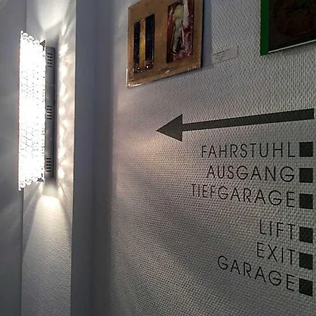 Hotel52 3*