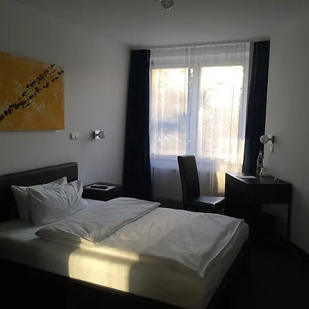 Hotel52 برغهايم